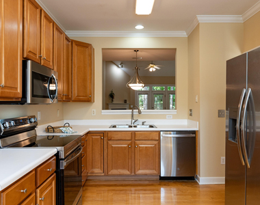 2007 White Pond Court - Photo Thumbnail 5