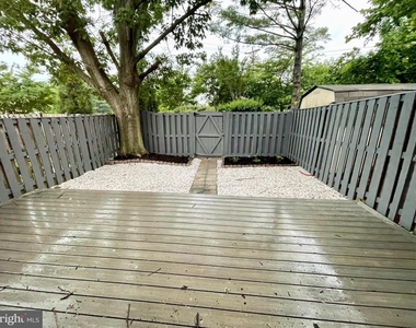 18674 Winding Creek Place - Photo Thumbnail 14