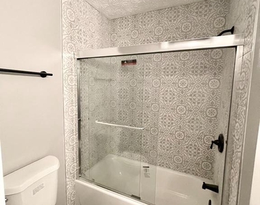18674 Winding Creek Place - Photo Thumbnail 8