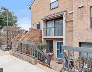 4 Dudley Court - Photo Thumbnail 3