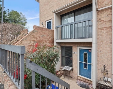 4 Dudley Court - Photo Thumbnail 1