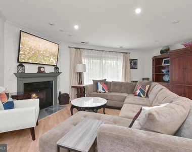 4 Dudley Court - Photo Thumbnail 9