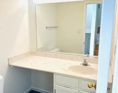 8902 Battery Place - Photo Thumbnail 7