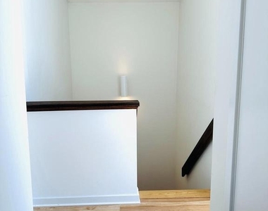 8902 Battery Place - Photo Thumbnail 8