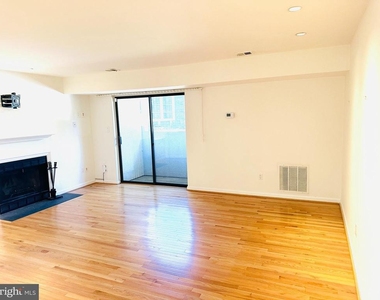 8902 Battery Place - Photo Thumbnail 4