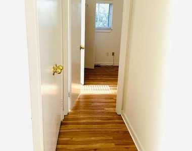 8902 Battery Place - Photo Thumbnail 9
