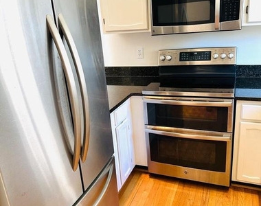 8902 Battery Place - Photo Thumbnail 6