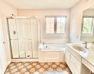 14115 Parker Farm Way - Photo Thumbnail 19