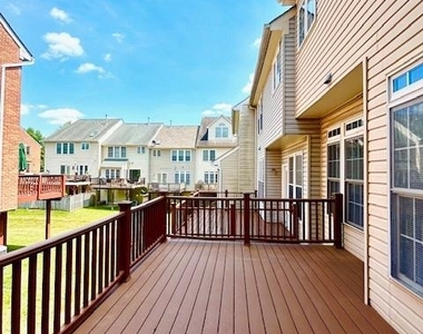14115 Parker Farm Way - Photo Thumbnail 14