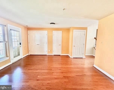 14115 Parker Farm Way - Photo Thumbnail 3