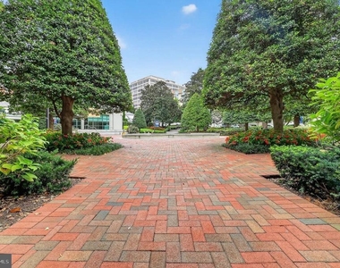 5500 Friendship Boulevard - Photo Thumbnail 7