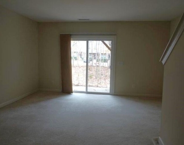 8009 Fanleaf Trail - Photo Thumbnail 12