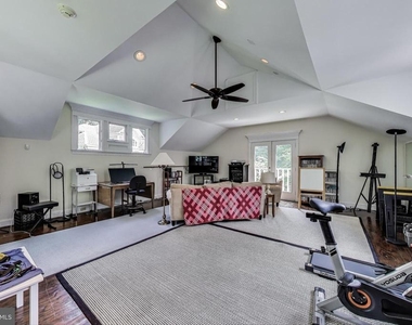 5809 Grosvenor Lane - Photo Thumbnail 28