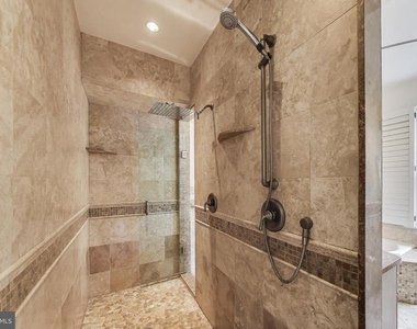 5809 Grosvenor Lane - Photo Thumbnail 19