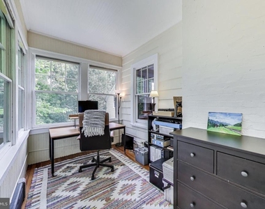 5809 Grosvenor Lane - Photo Thumbnail 17