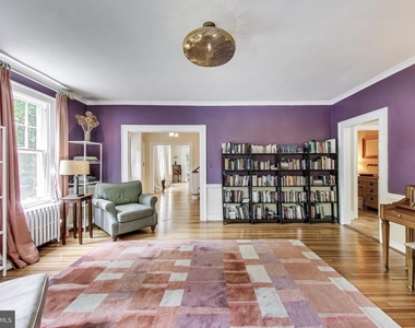 5809 Grosvenor Lane - Photo Thumbnail 10