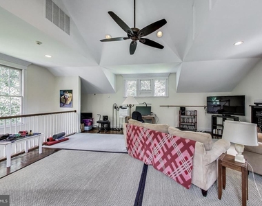 5809 Grosvenor Lane - Photo Thumbnail 29