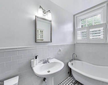 5809 Grosvenor Lane - Photo Thumbnail 27