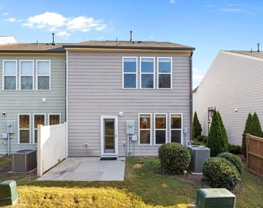1049 Laceflower Drive - Photo Thumbnail 24