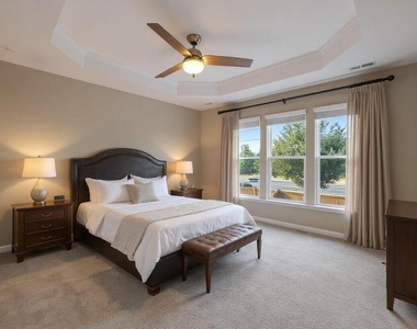 1049 Laceflower Drive - Photo Thumbnail 13