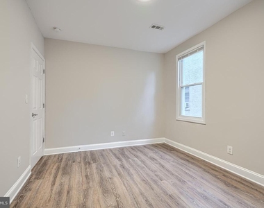 8611 Flower Avenue - Photo Thumbnail 15