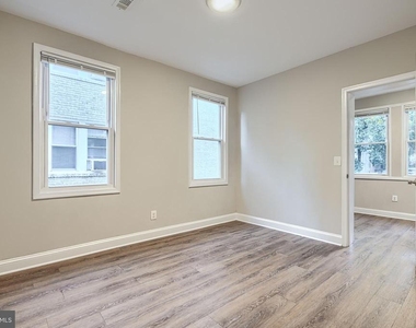 8611 Flower Avenue - Photo Thumbnail 11