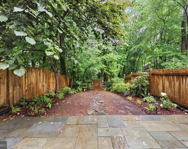 7817 Heatherton Ln. - Photo Thumbnail 32