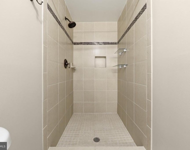 7817 Heatherton Ln. - Photo Thumbnail 27
