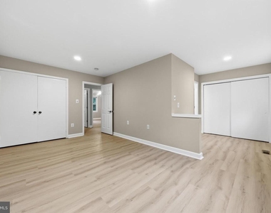 7817 Heatherton Ln. - Photo Thumbnail 13