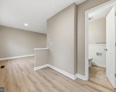 7817 Heatherton Ln. - Photo Thumbnail 16