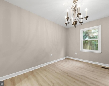 7817 Heatherton Ln. - Photo Thumbnail 5