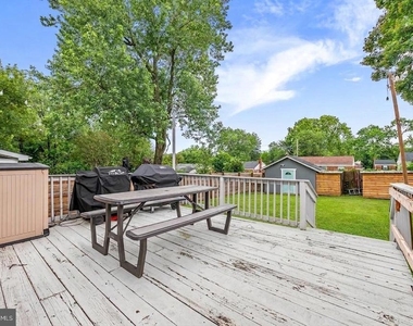 4610 Coachway Drive - Photo Thumbnail 22