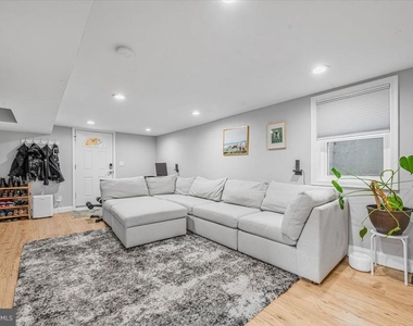 4610 Coachway Drive - Photo Thumbnail 15
