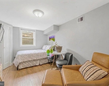 4610 Coachway Drive - Photo Thumbnail 16