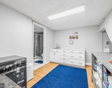 4610 Coachway Drive - Photo Thumbnail 19