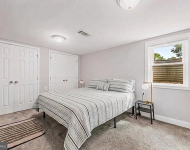4610 Coachway Drive - Photo Thumbnail 18