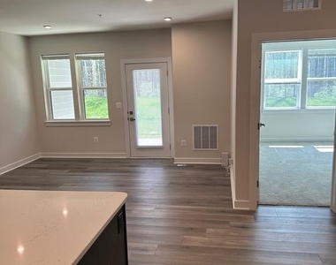 10391 Resort Road - Photo Thumbnail 10