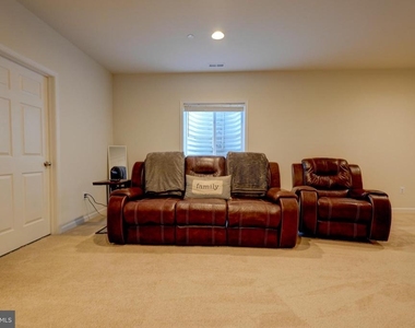 1309 Pedigree Street - Photo Thumbnail 16