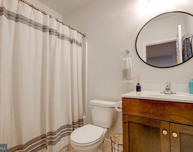 1309 Pedigree Street - Photo Thumbnail 15