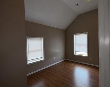 600 Charles Street - Photo Thumbnail 7