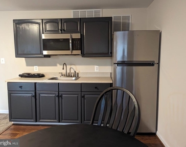 141 Winslow Place - Photo Thumbnail 1