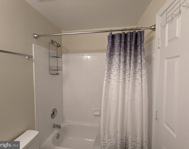 141 Winslow Place - Photo Thumbnail 6