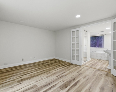 11492 Rawhide Road - Photo Thumbnail 7
