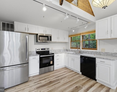 11492 Rawhide Road - Photo Thumbnail 5