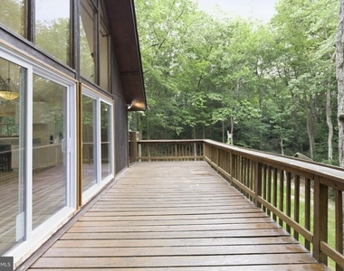 11492 Rawhide Road - Photo Thumbnail 3