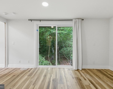 11492 Rawhide Road - Photo Thumbnail 8