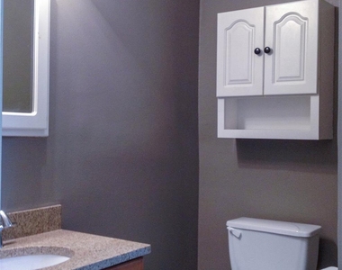 2420 Hartford Rd - Photo Thumbnail 11