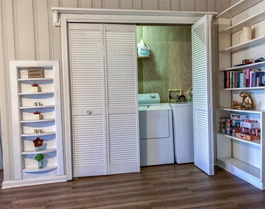 2420 Hartford Rd - Photo Thumbnail 7