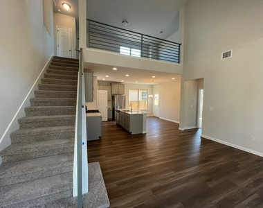 105 Durmont Pass - Photo Thumbnail 5