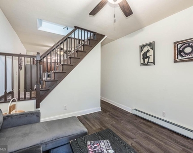 204 N Port Street - Photo Thumbnail 2